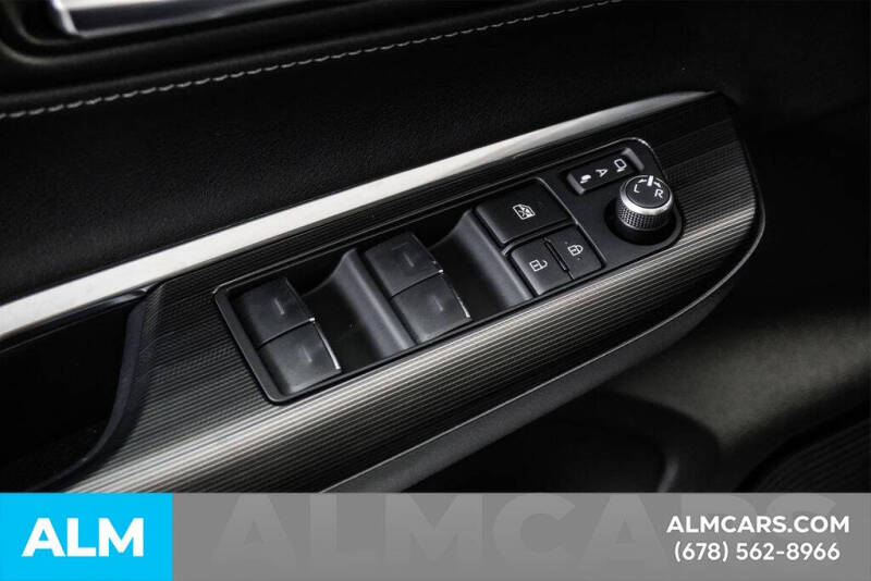 2022 Toyota Venza XLE