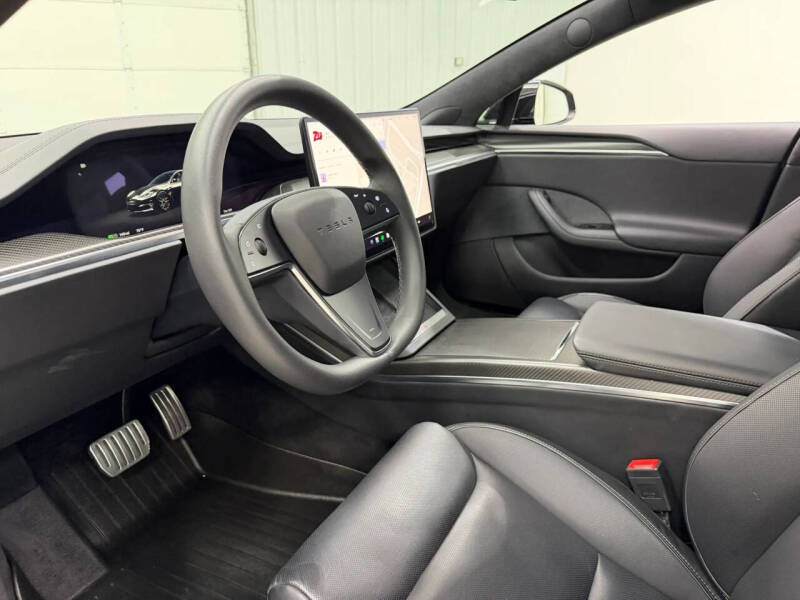 2023 Tesla Model S Plaid