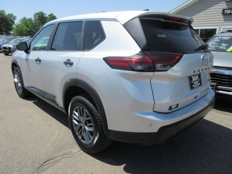 2024 Nissan Rogue S