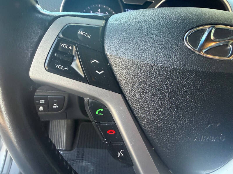 2016 Hyundai Veloster