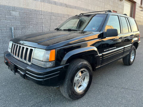 1998 Jeep Grand Cherokee for sale at Autos Under 5000 + JR Transporting in Island Park NY