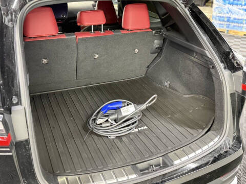 2022 Lexus NX 450h+ F SPORT Handling