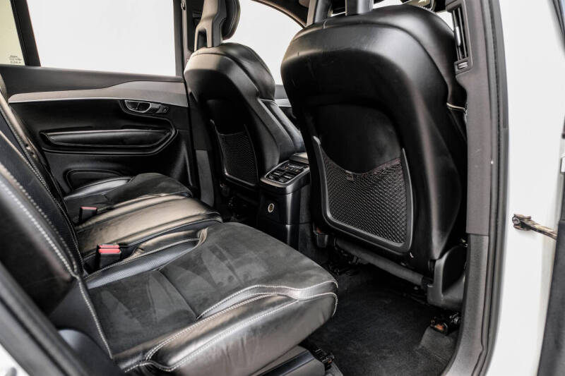 2016 Volvo XC90 T8 eAWD R-Design