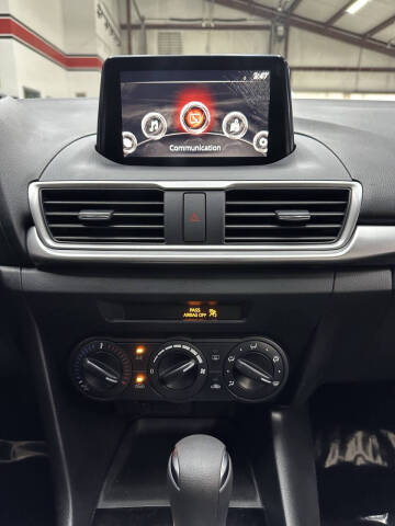 2017 Mazda MAZDA3 Sport