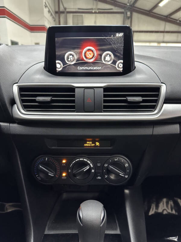 2017 Mazda MAZDA3 Sport