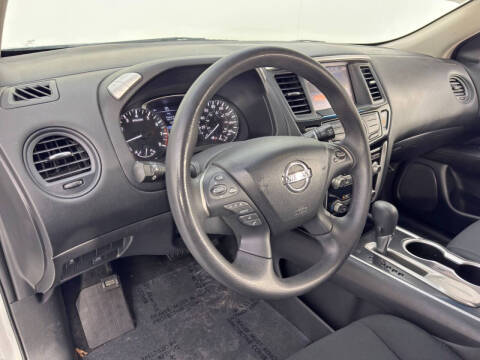 2018 Nissan Pathfinder S