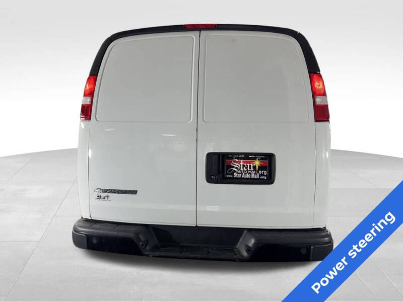 2021 Chevrolet Express 2500