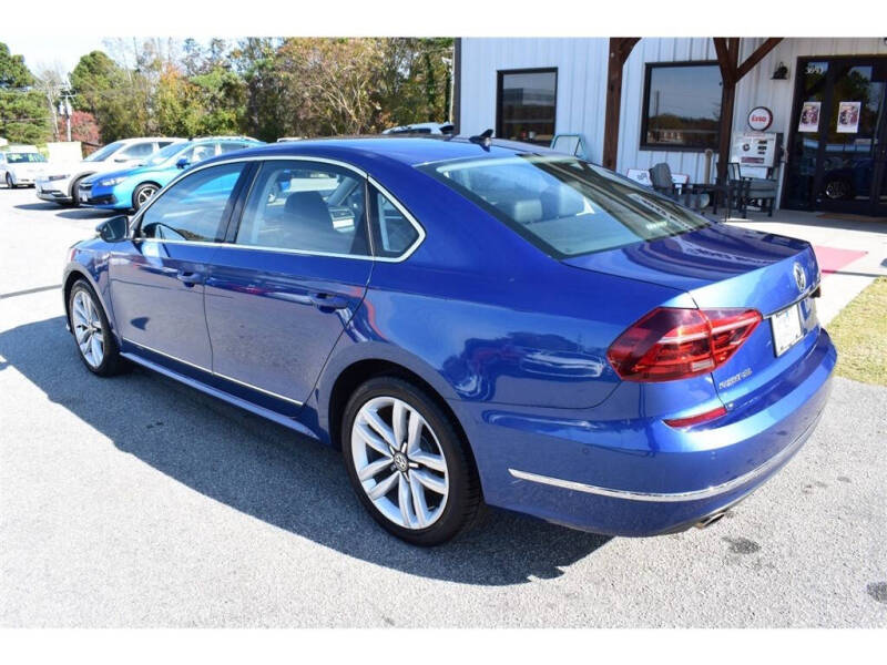 2017 Volkswagen Passat 1.8T SEL Premium