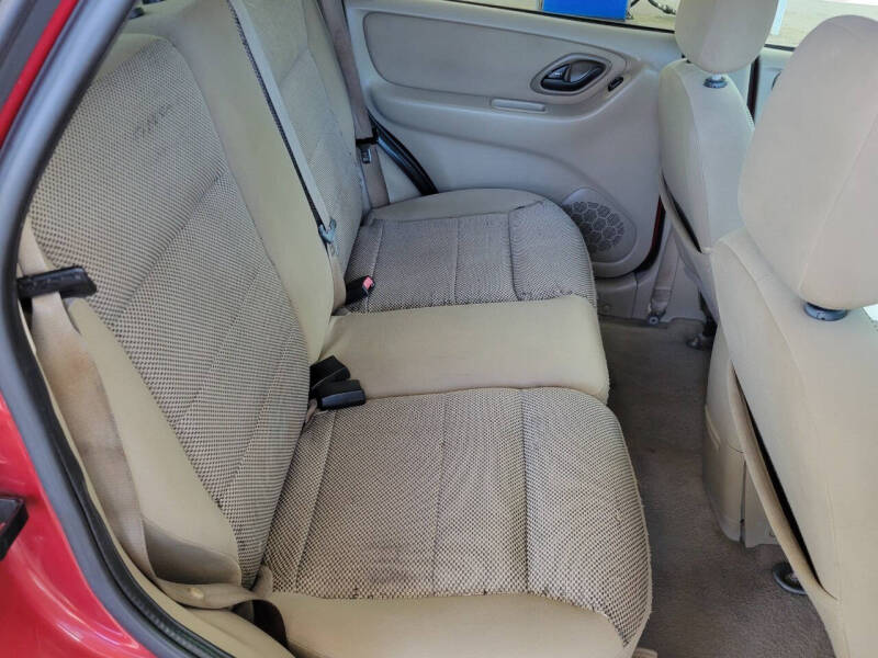 2005 Ford Escape XLT