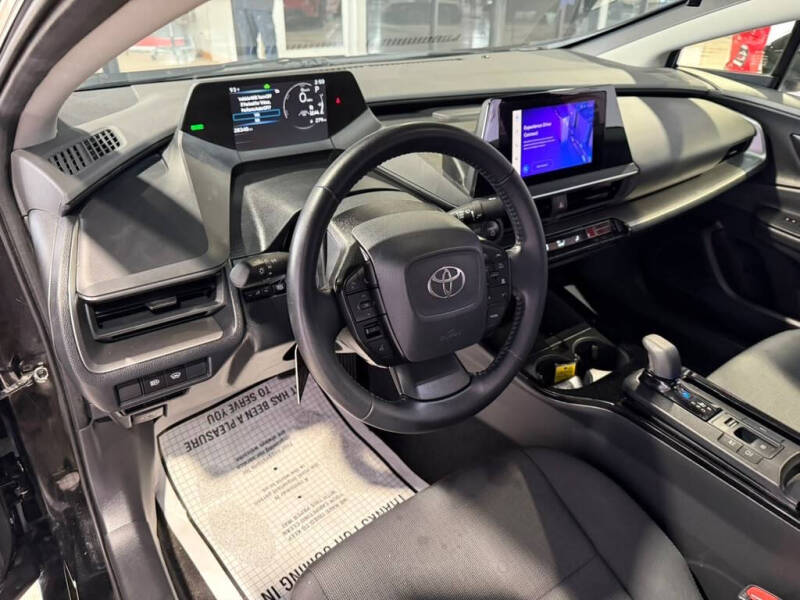 2025 Toyota Prius LE