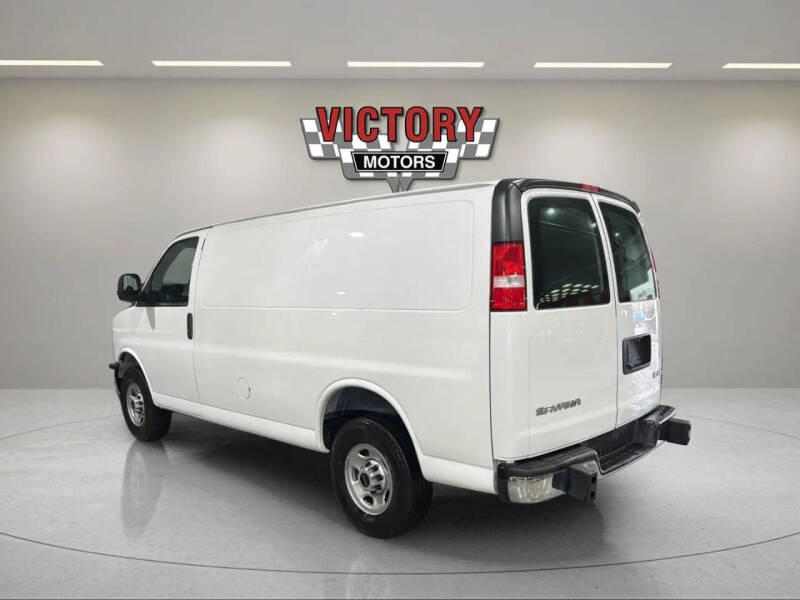 2024 GMC Savana 2500