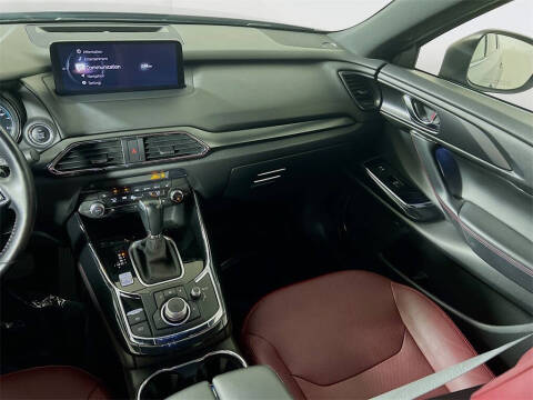 2023 Mazda CX-9 Carbon Edition