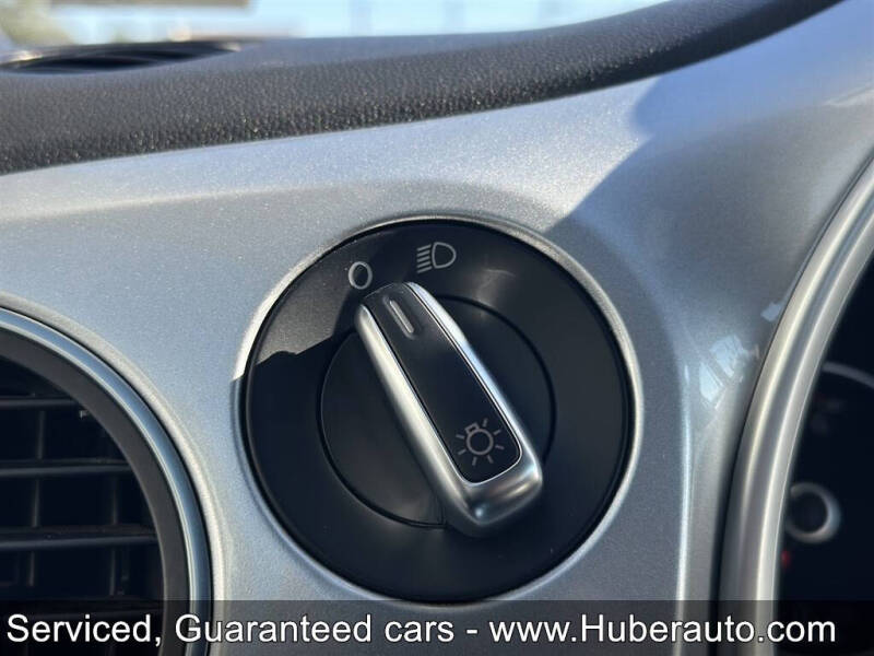 2013 Volkswagen Beetle Convertible