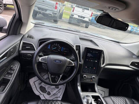 2024 Ford Edge Titanium