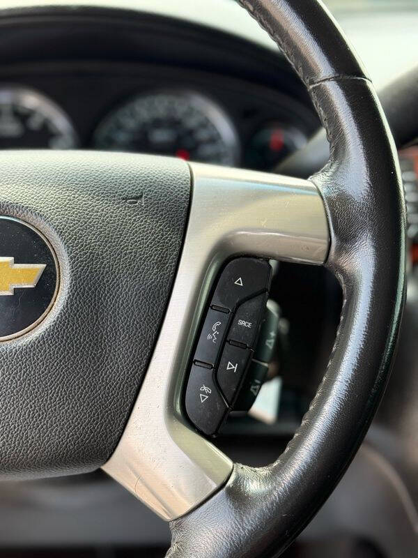 2011 Chevrolet Suburban LT