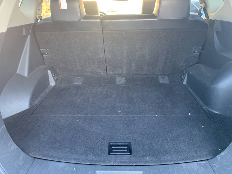 2011 Nissan Rogue SV