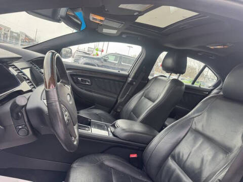 2017 Ford Taurus Limited