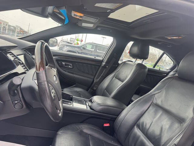 2017 Ford Taurus Limited