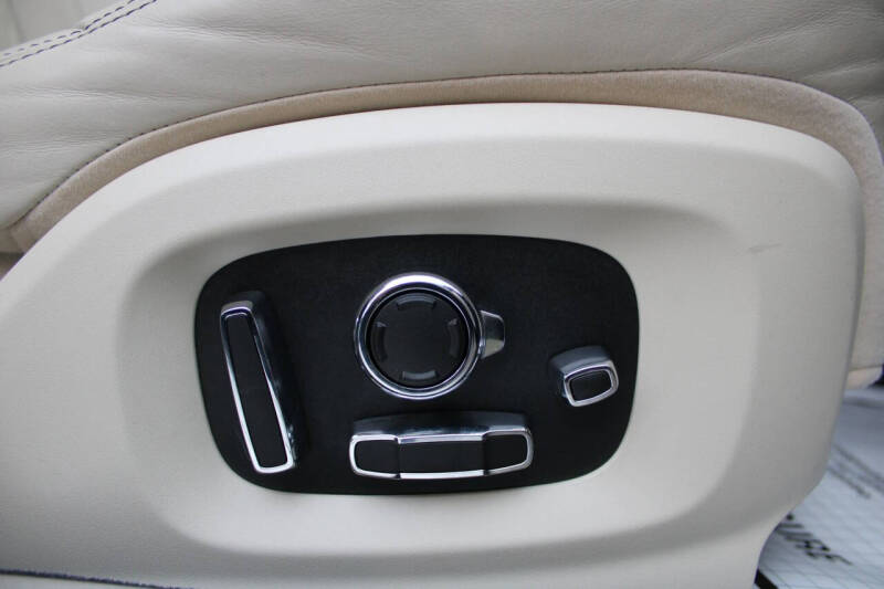 2019 Jaguar XJL Portfolio