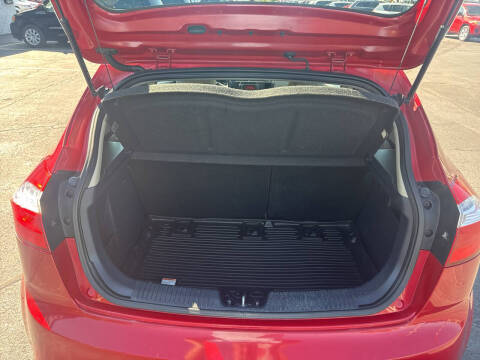 2015 Kia Rio 5-Door LX