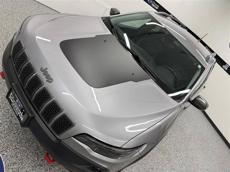 2020 Jeep Cherokee Trailhawk