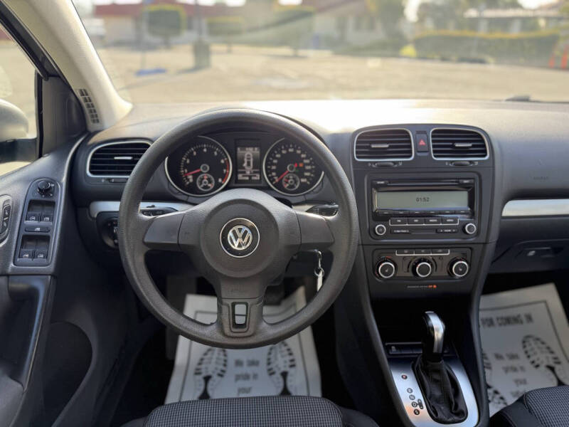 2011 Volkswagen Golf 2.5L PZEV