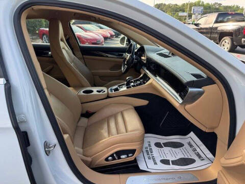 2018 Porsche Panamera