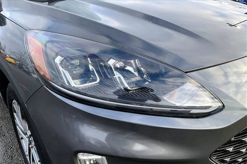 2021 Ford Escape SEL