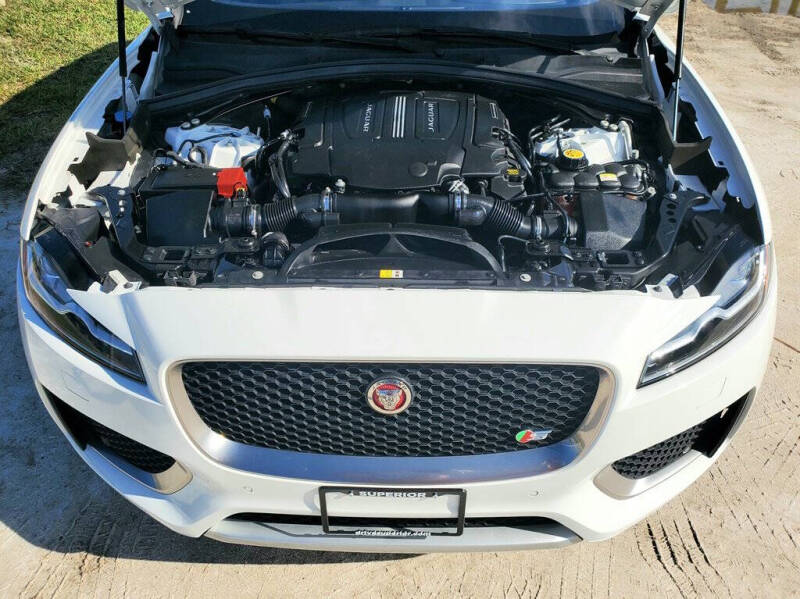 2019 Jaguar F-PACE S