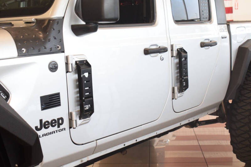 2022 Jeep Gladiator Willys