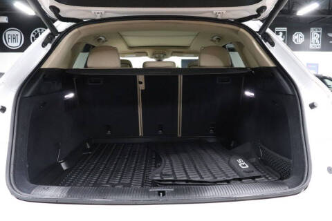 2020 Audi Q5 quattro Premium Plus 45 TFSI