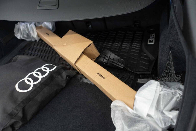 2024 Audi Q5 e quattro S line Prestg 55 TFSI