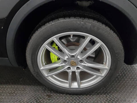 2019 Porsche Cayenne E-Hybrid