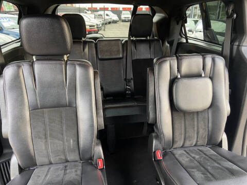 2016 Dodge Grand Caravan SXT Plus