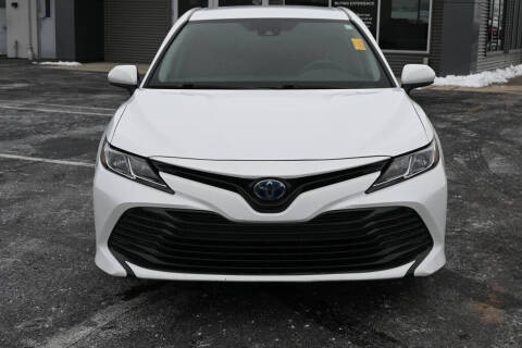 2019 Toyota Camry Hybrid LE