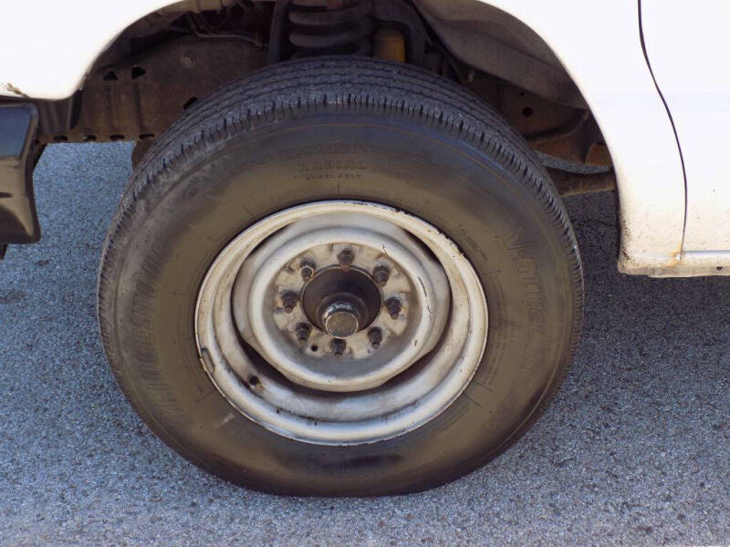 2005 Ford E-Series E-250