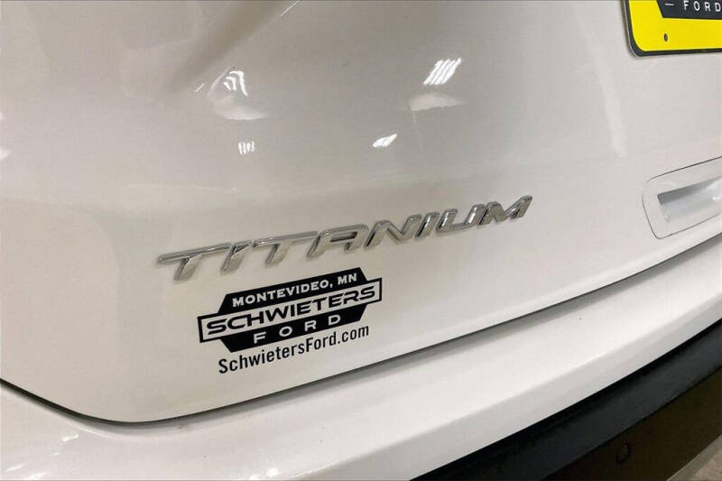 2024 Ford Edge Titanium