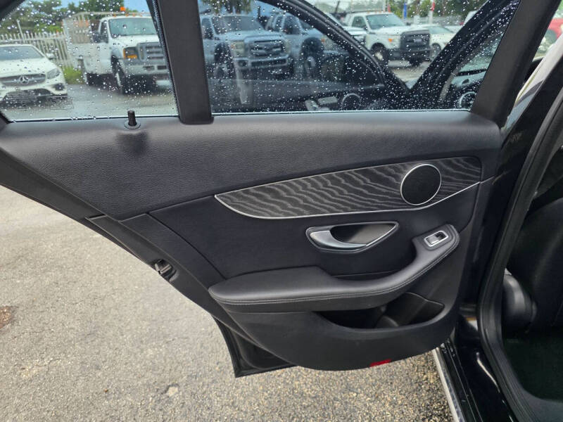 2017 Mercedes-Benz C-Class