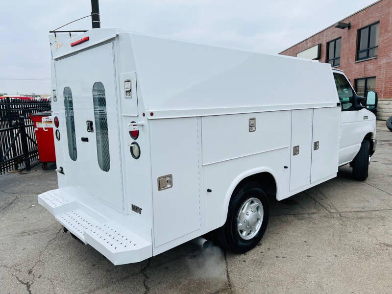 2011 Ford E-Series E-350 SD