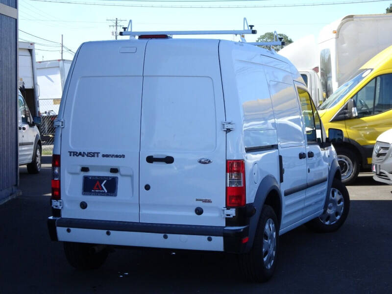 2013 Ford Transit Connect null photo 8