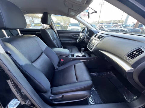 2017 Nissan Altima 2.5 SR