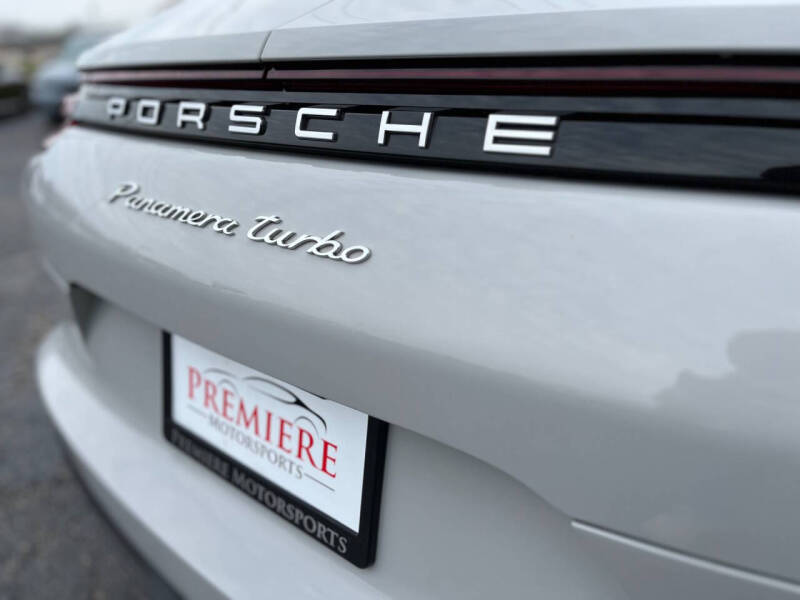 2018 Porsche Panamera Turbo