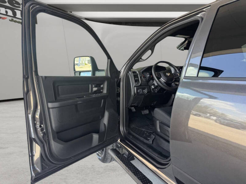 2026 RAM 2500 Black Express
