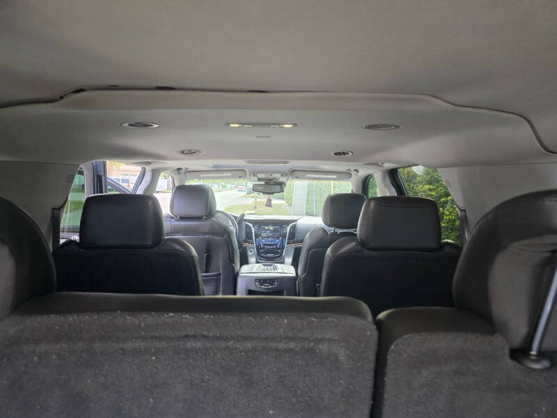 2016 Cadillac Escalade ESV Luxury Collection