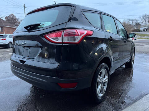 2015 Ford Escape S