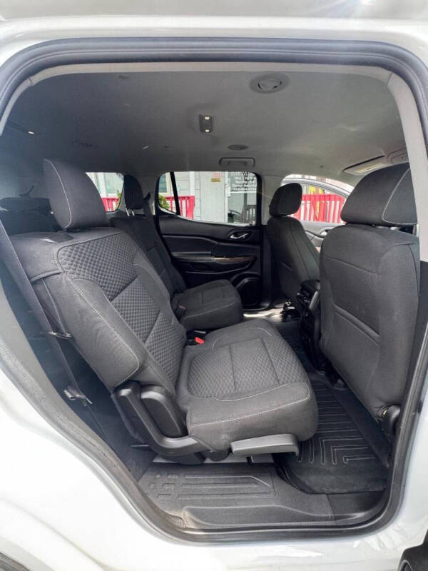 2018 GMC Acadia SLE-2