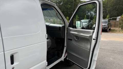 2003 Ford E-Series E-250