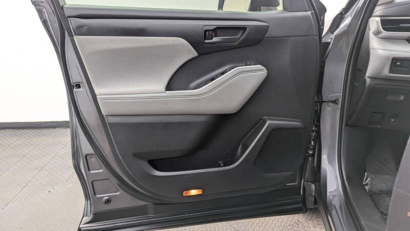 2021 Toyota Highlander L