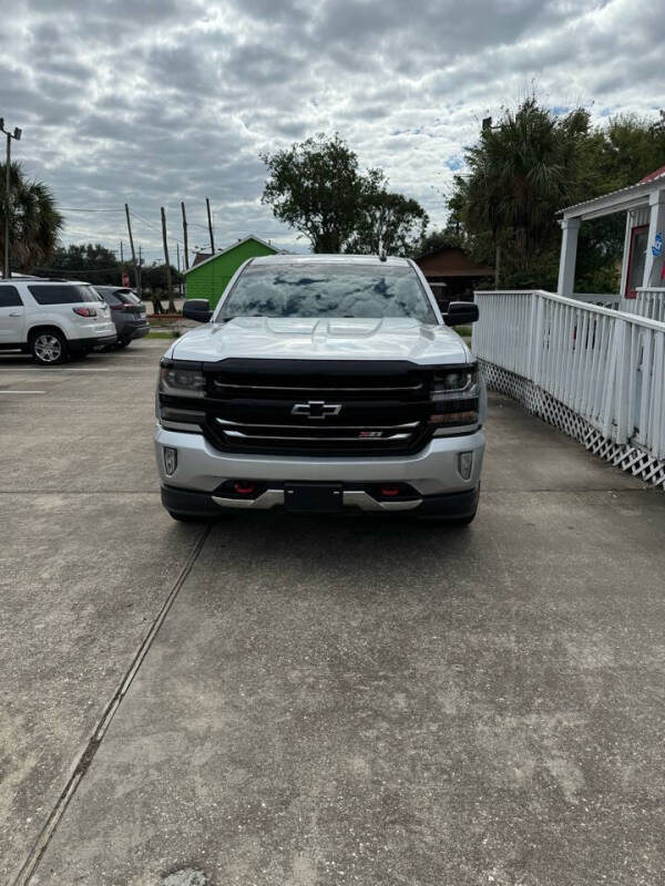 2017 Chevrolet Silverado 1500 LTZ Z71 photo 5