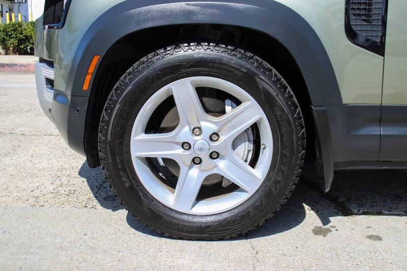 2021 Land Rover Defender 110 SE